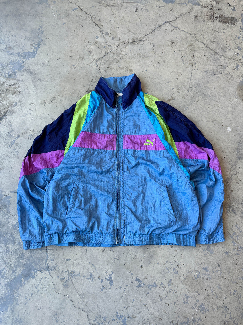 Chaqueta Puma vintage 90s