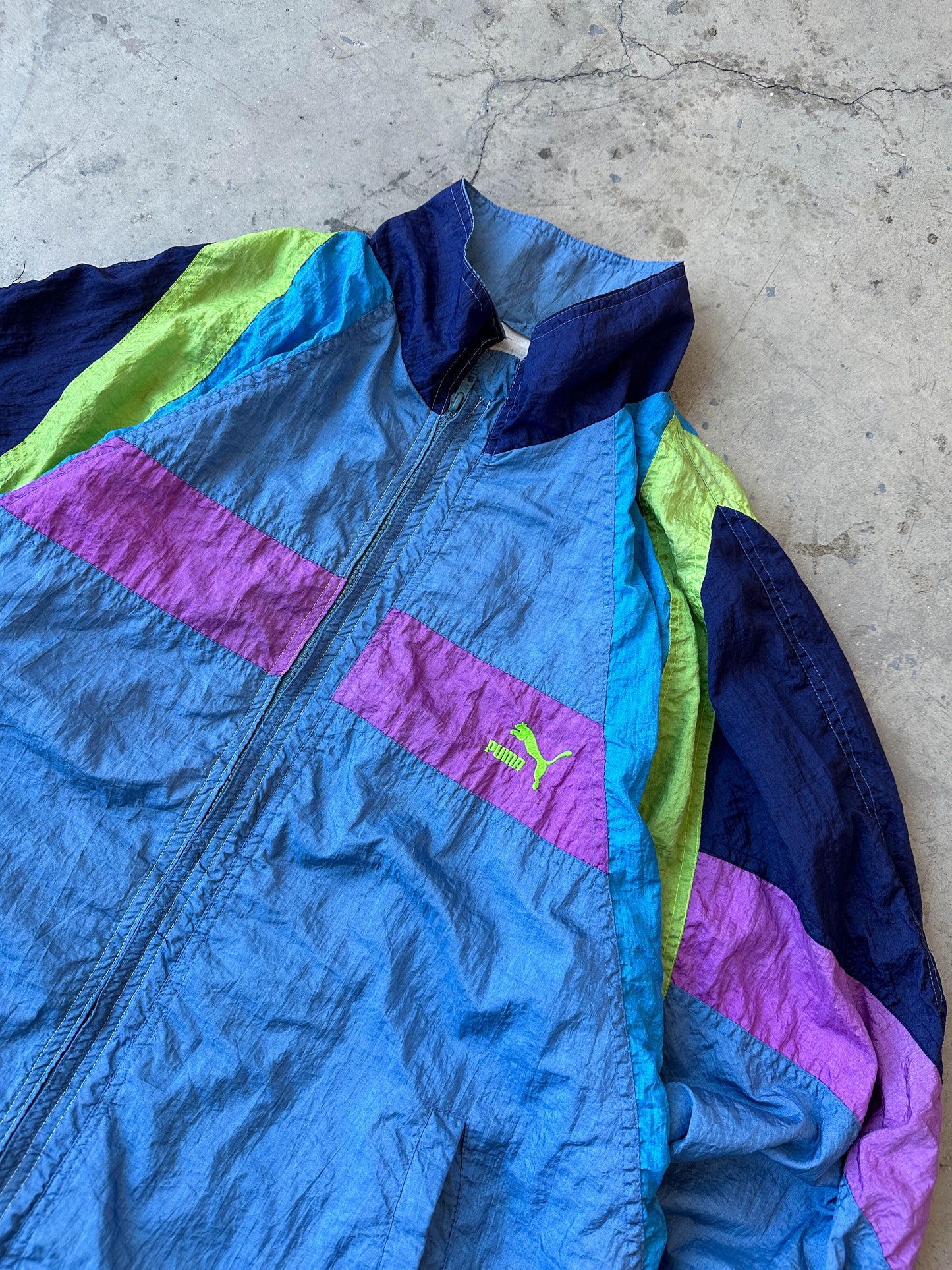 Chaqueta Puma vintage 90s