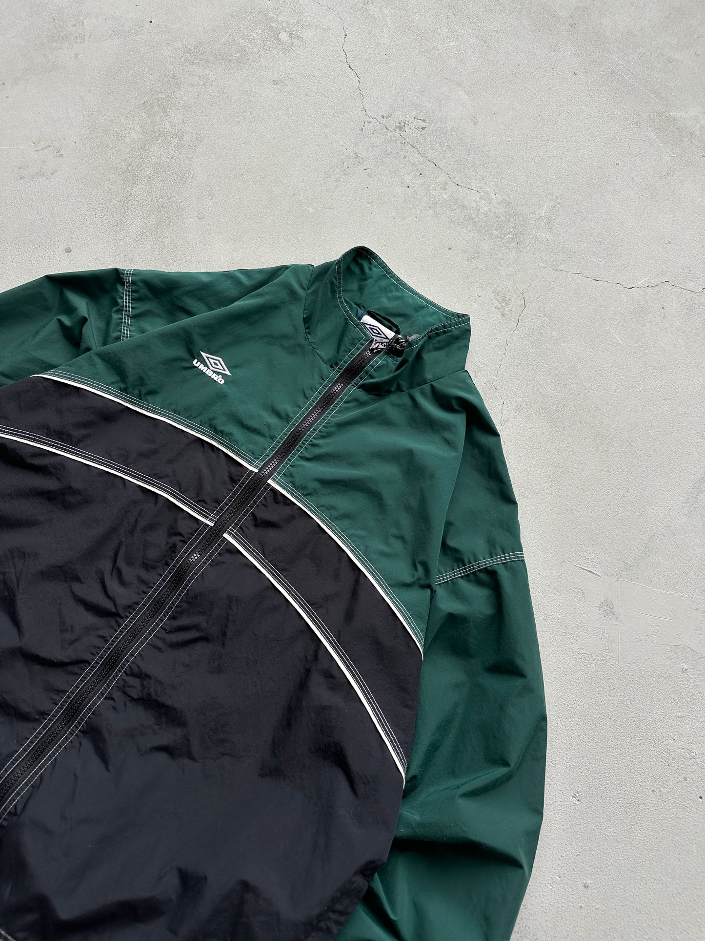 Chaqueta Umbro vintage 00s