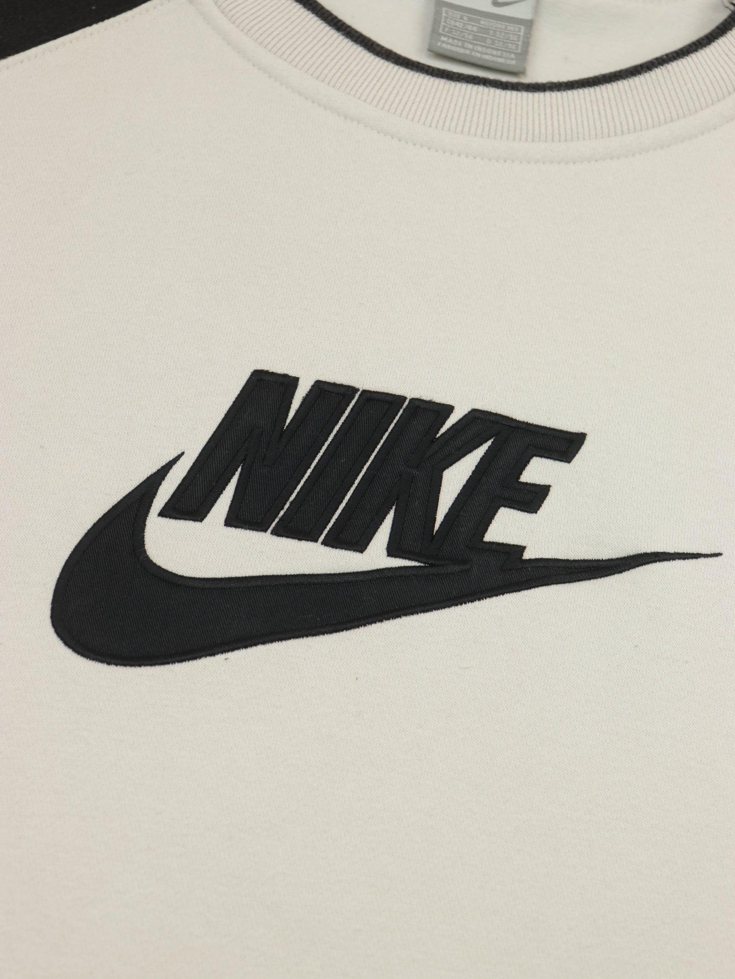 VINTAGE NIKE SWEATSHIRT 00S