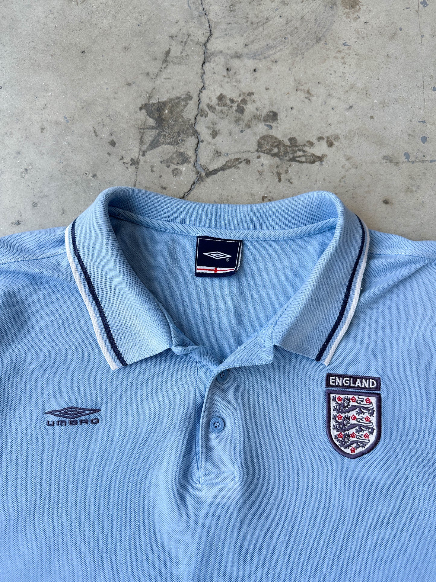 Polo Umbro Inglaterra vintage 00s