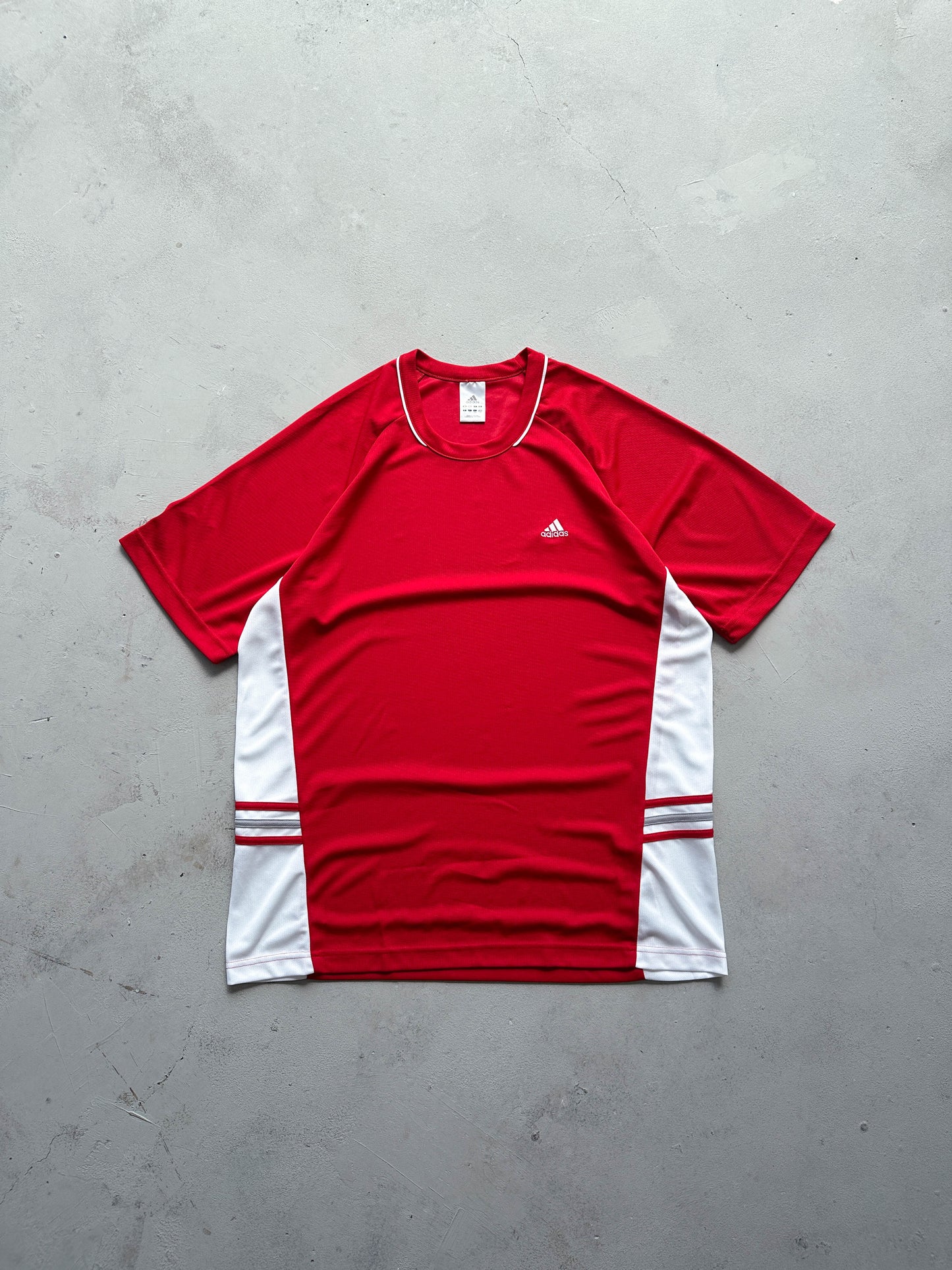 Camiseta Adidas vintage 00s
