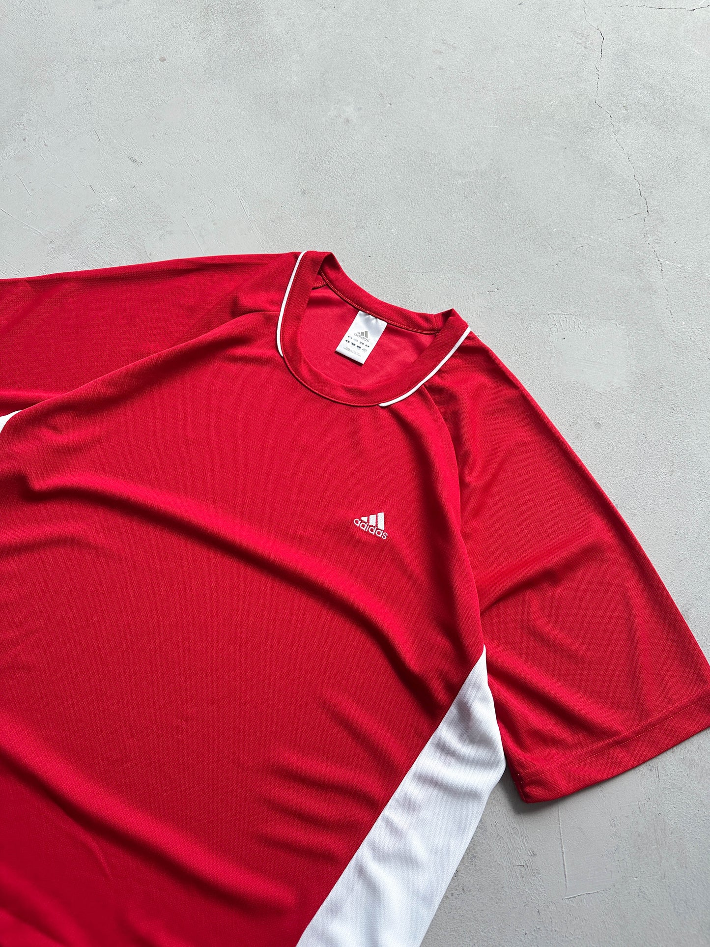 Camiseta Adidas vintage 00s