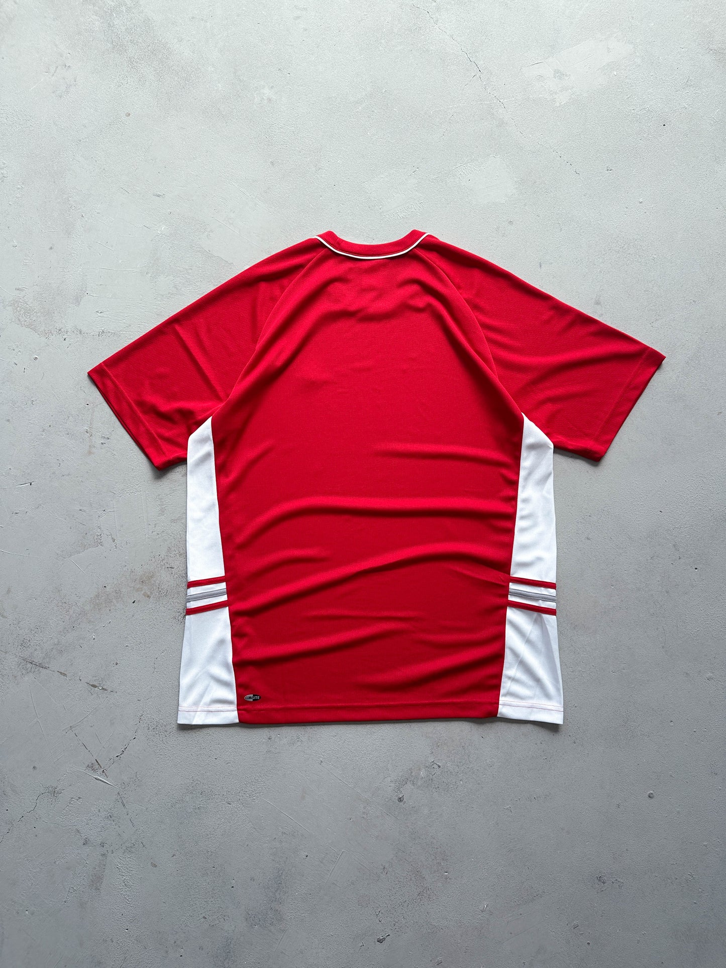 Camiseta Adidas vintage 00s