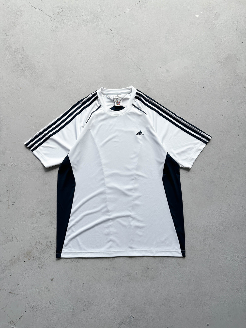 Camiseta Adidas vintage 00s