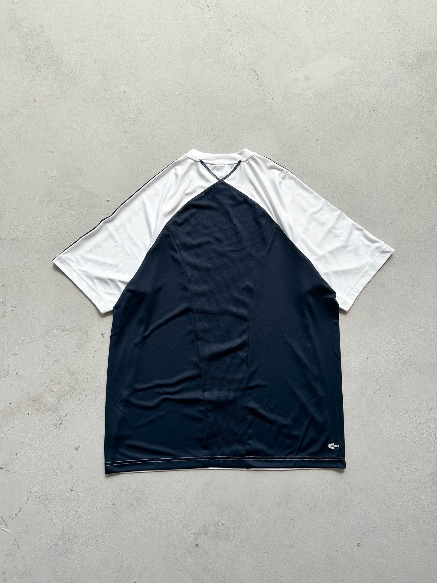 Camiseta Adidas vintage 00s