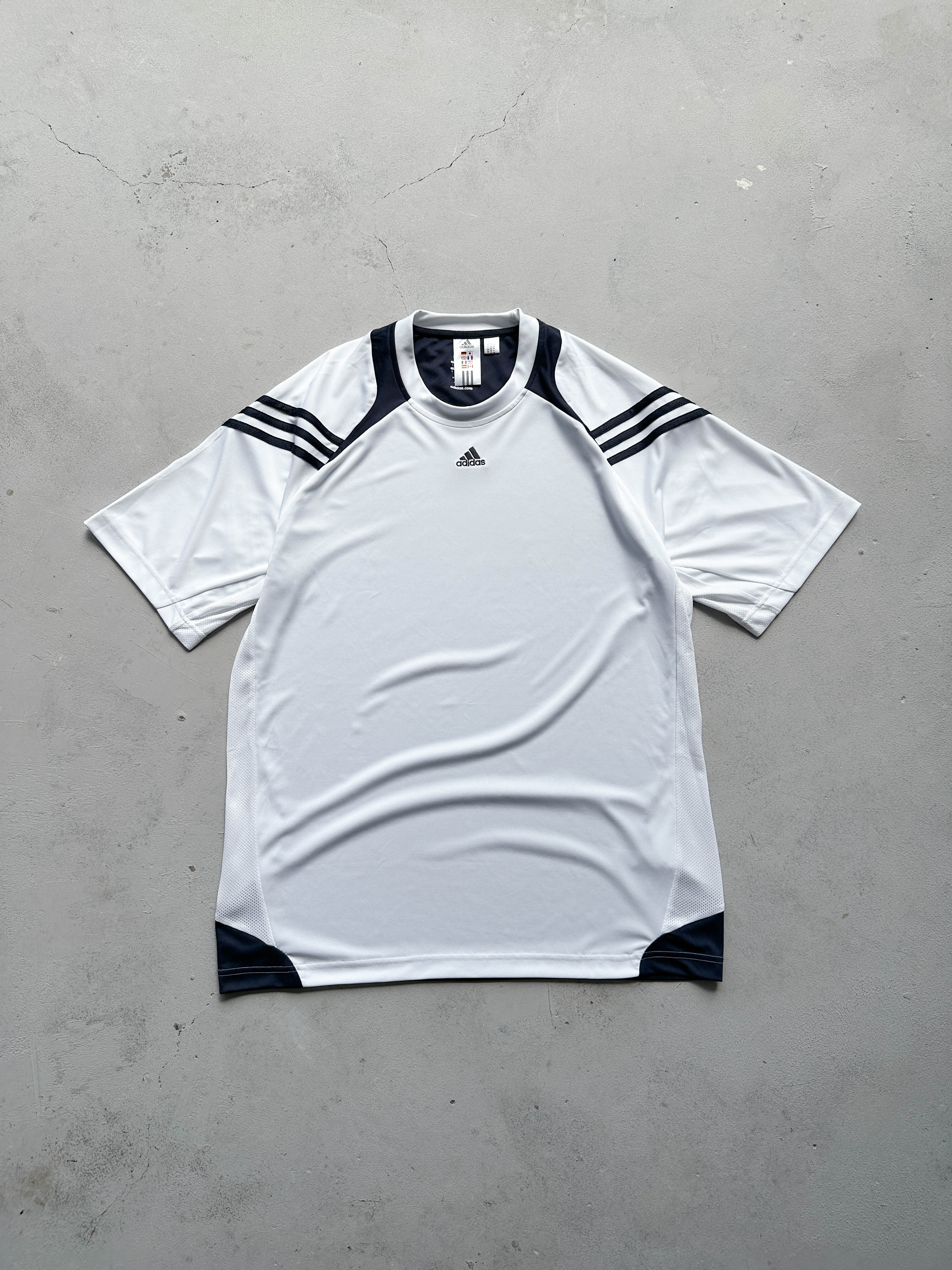 Camiseta Adidas vintage 00s