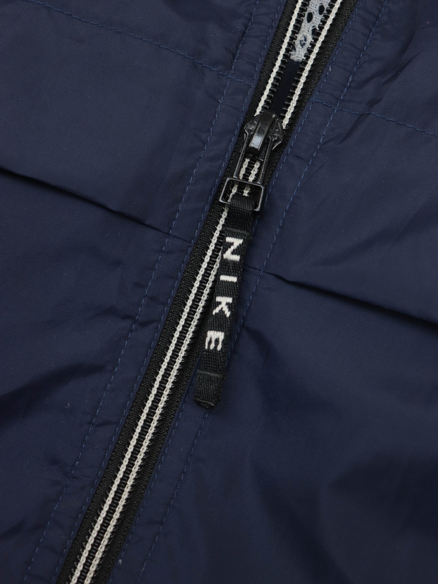 CHAQUETA NIKE VINTAGE 90S