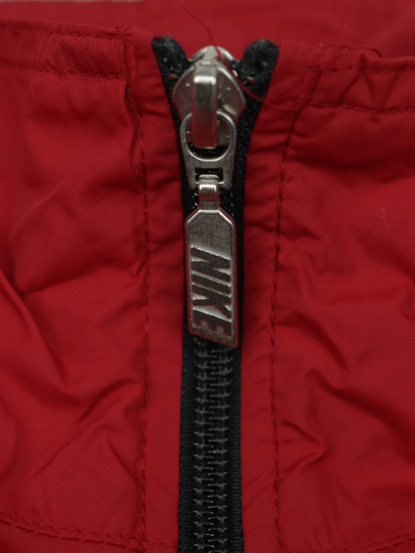 CHAQUETA NIKE VINTAGE 00S
