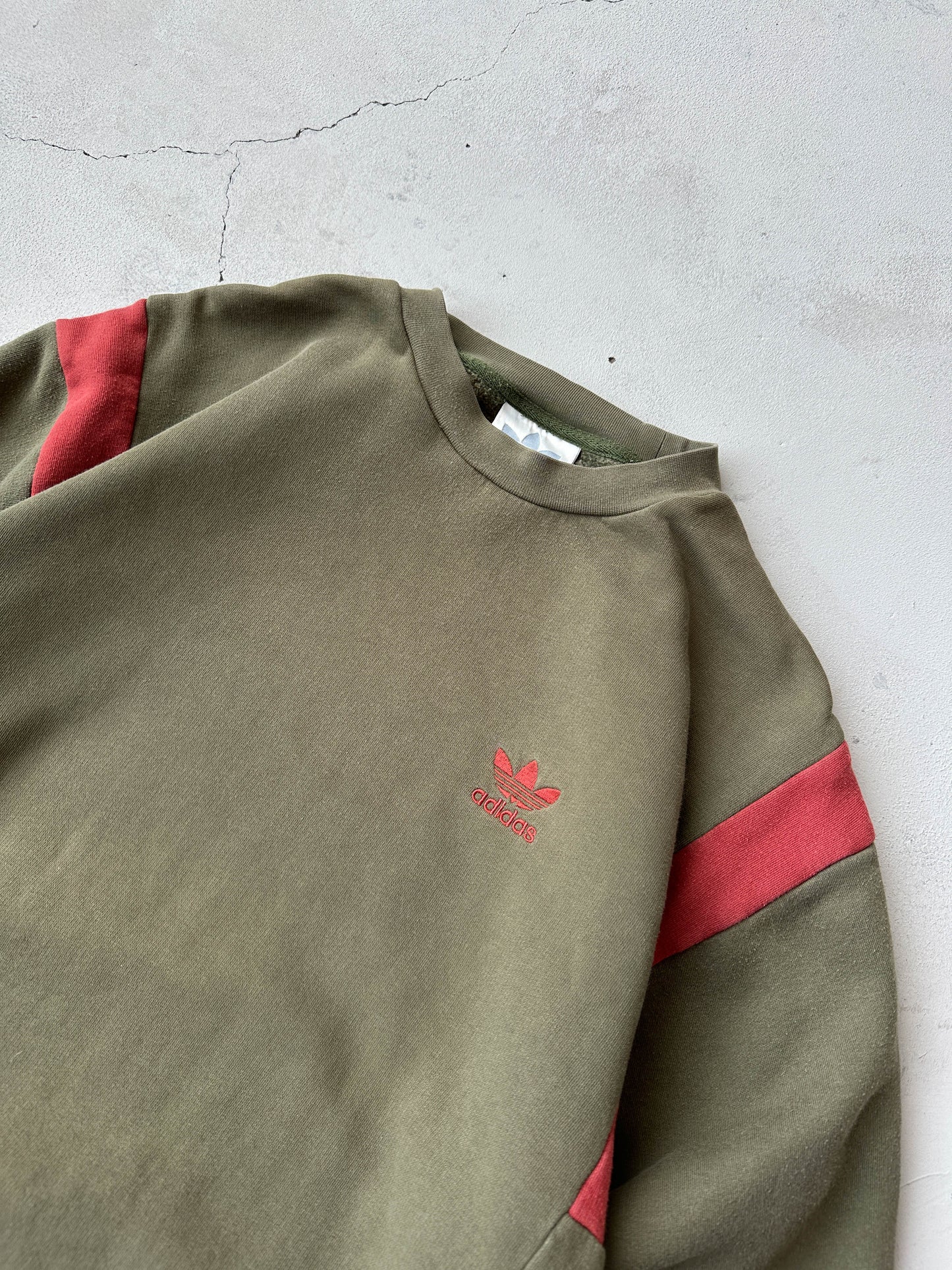 Vintage 90s Adidas sweatshirt