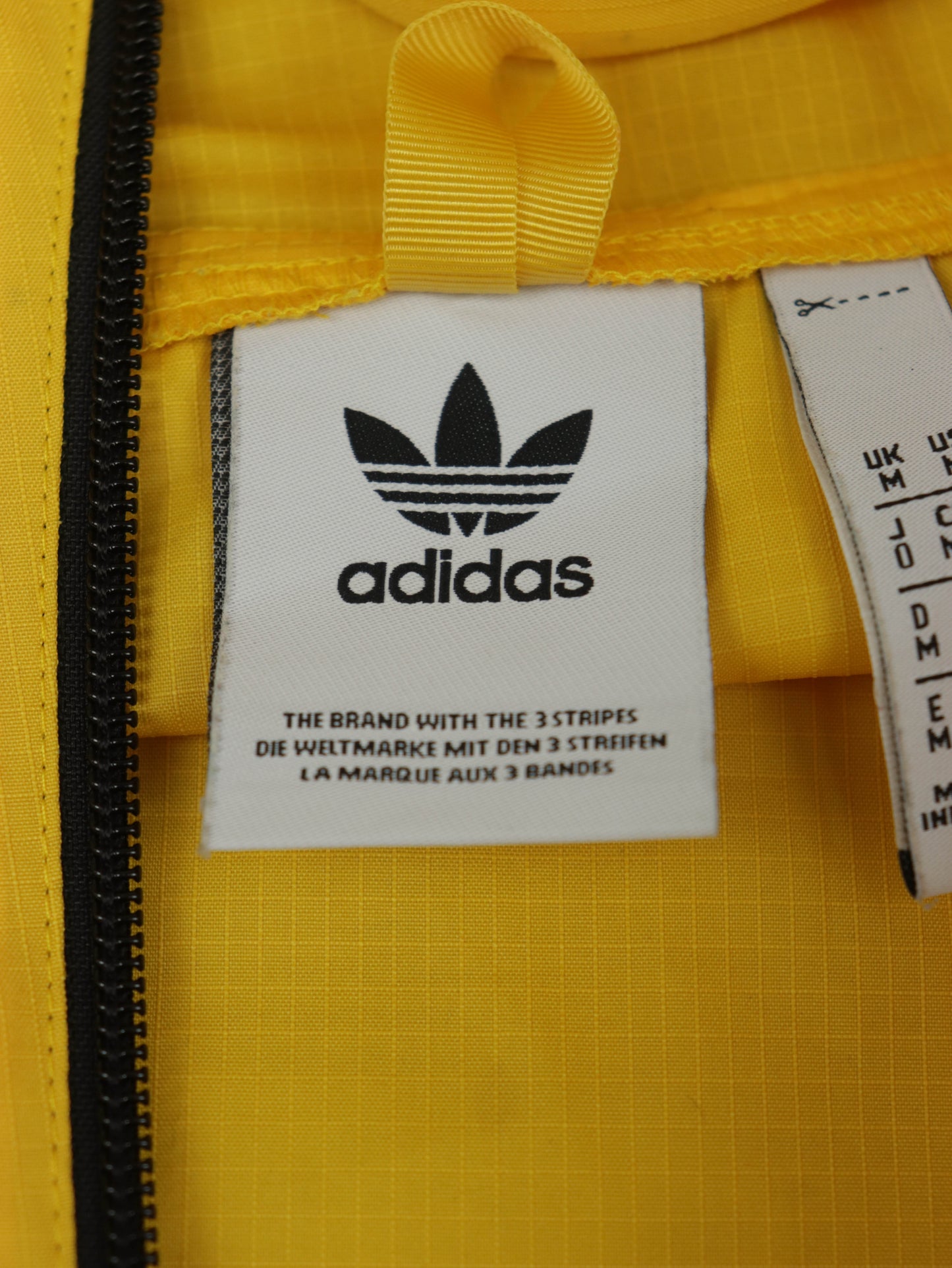 VINTAGE ADIDAS JACKET