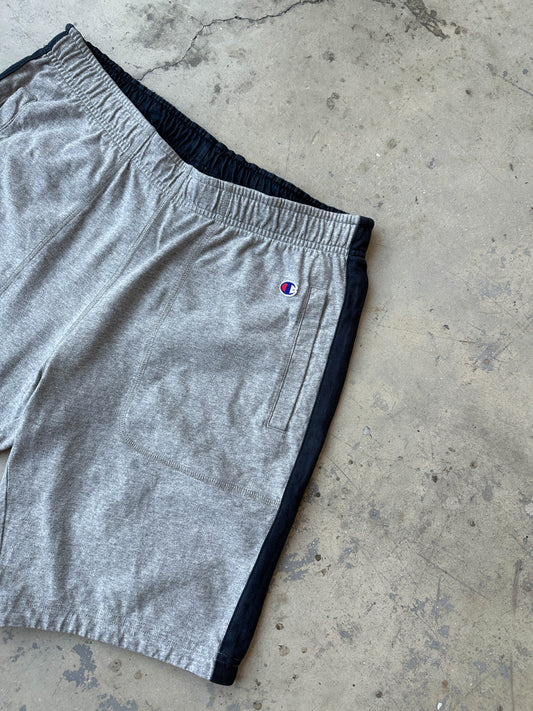 Champion vintage 00s shorts