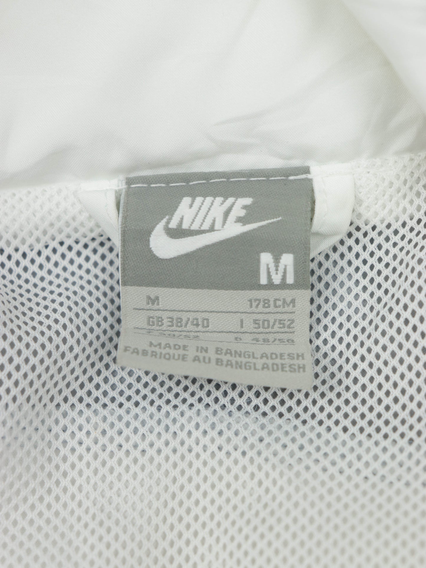 VINTAGE NIKE JACKET 00S