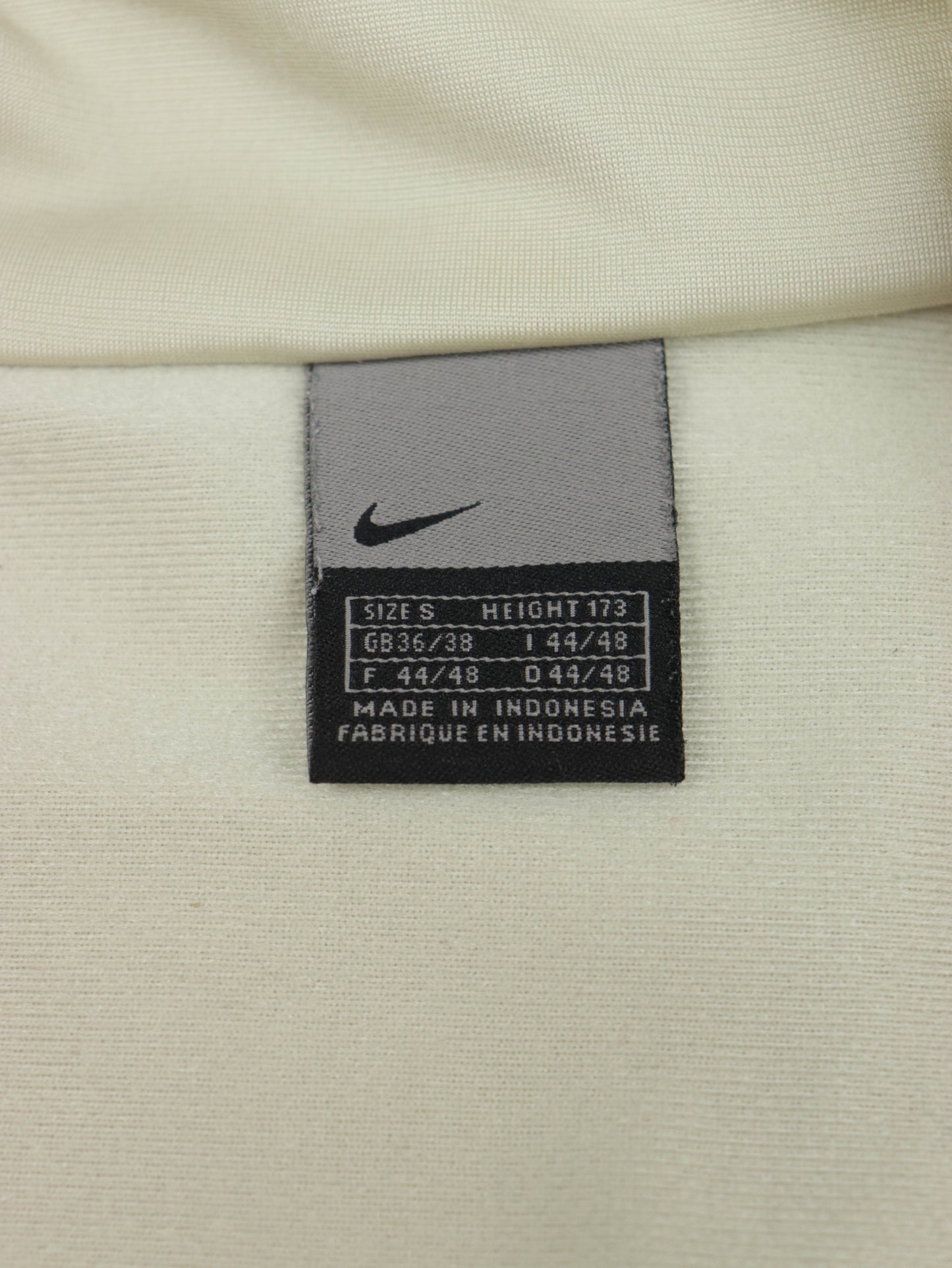 VINTAGE NIKE JACKET 00S