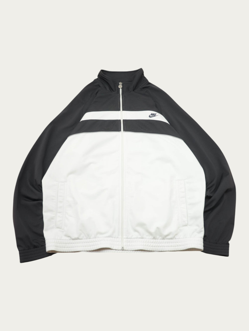 VINTAGE NIKE JACKET 00S
