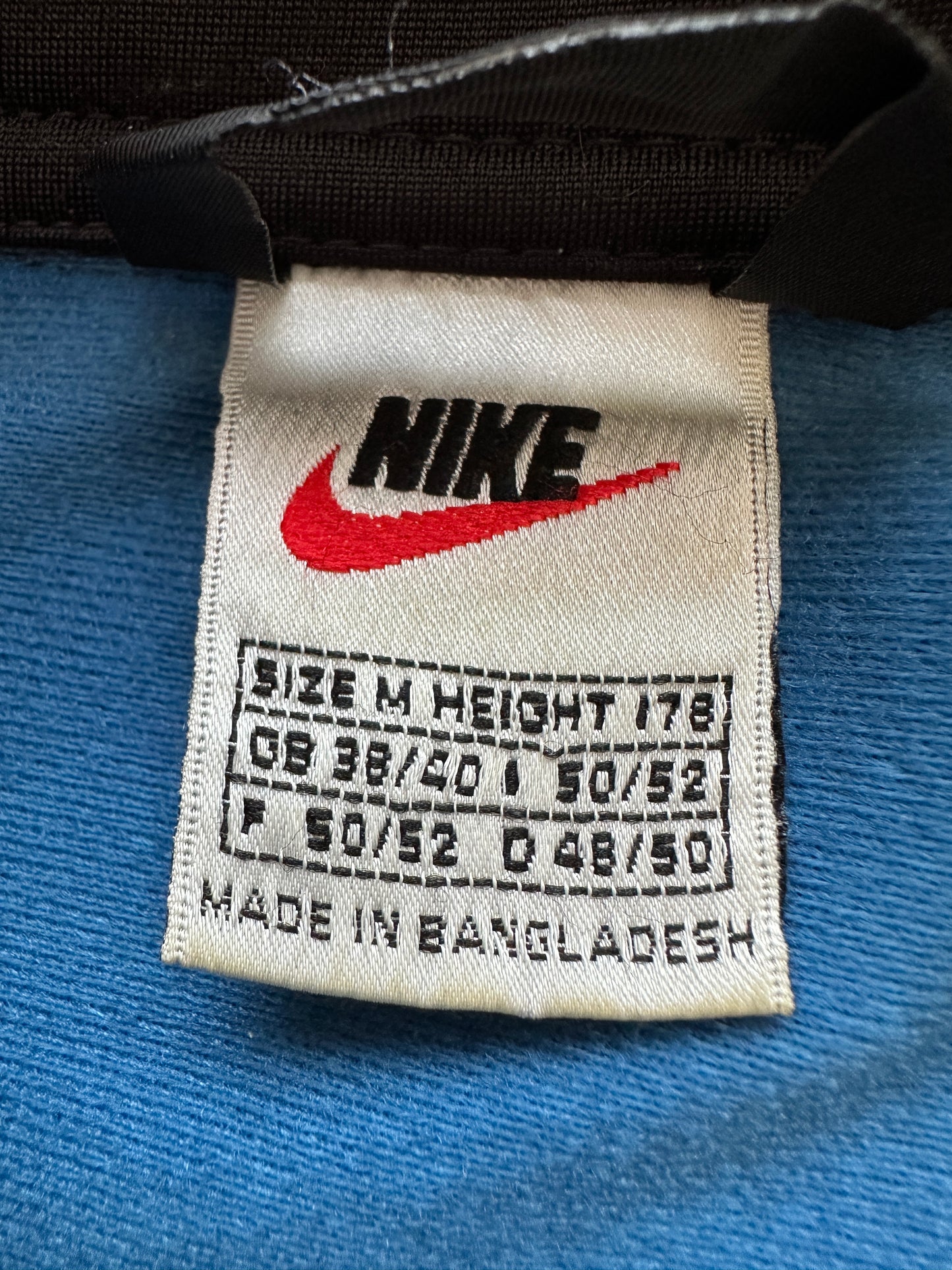 Chaqueta Nike vintage 90s