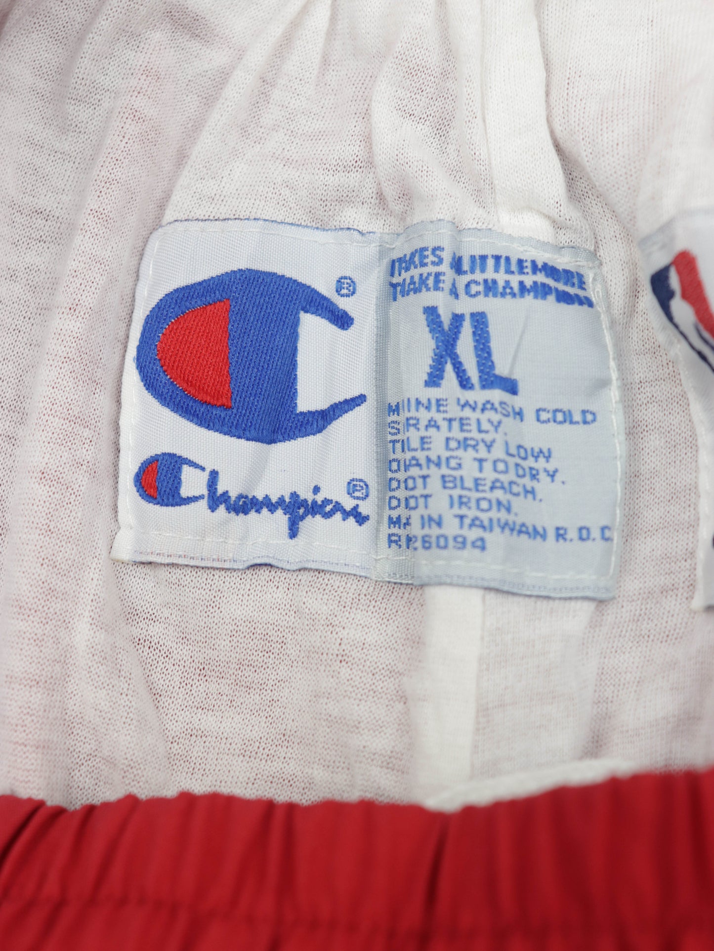 CHAMPION NBA VINTAGE 00S TRACKPANTS