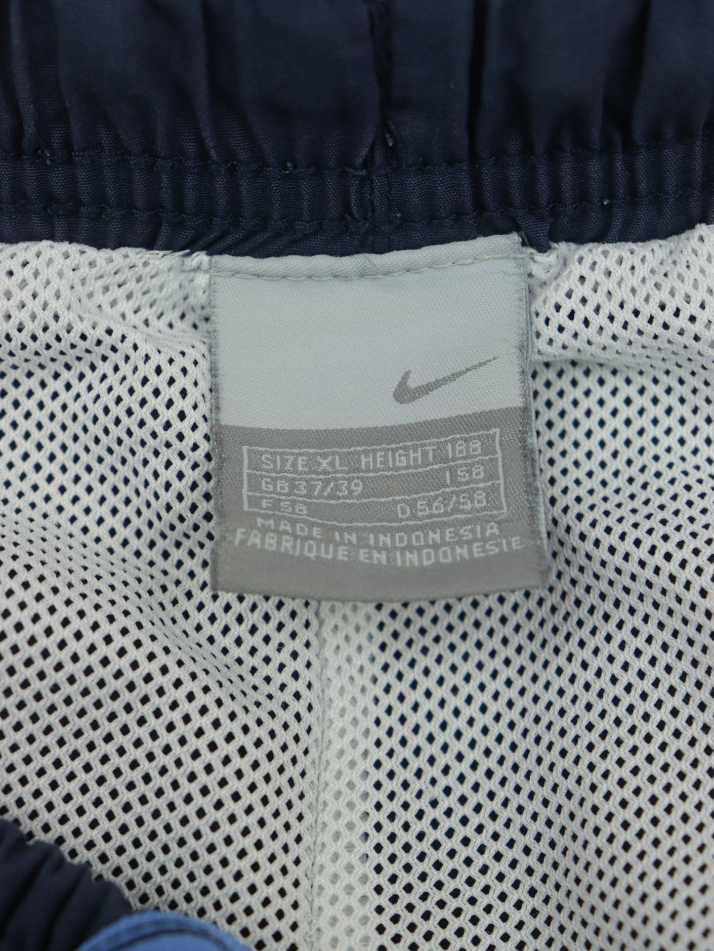 NIKE VINTAGE 00S SHORTS